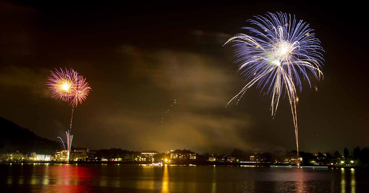 富士山・河口湖山開き花火大会
