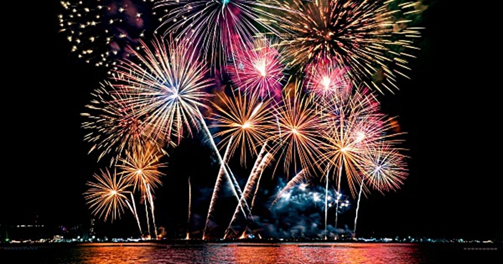 北日本新聞納涼花火(高岡会場)