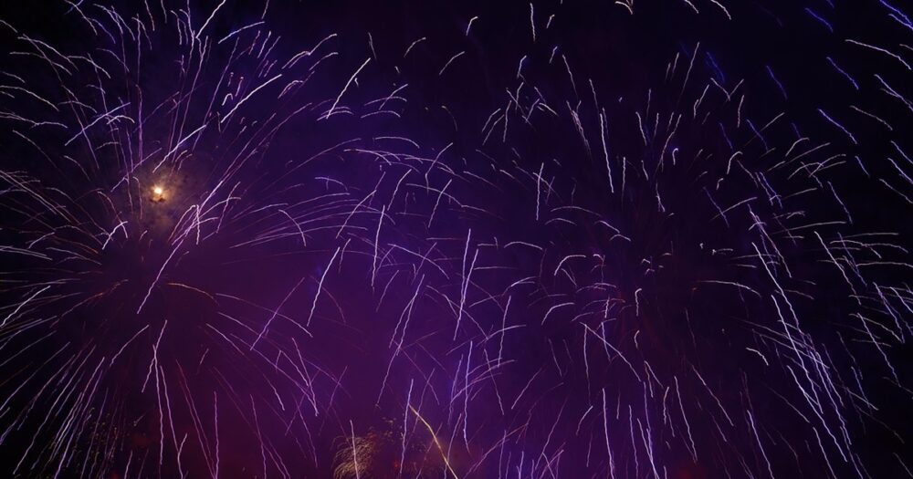 田瀬湖湖水まつり 水・空中花火大会