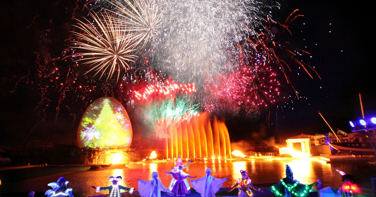 花火スペクタキュラ「 ラ・レーヴ・デ・ノエル」