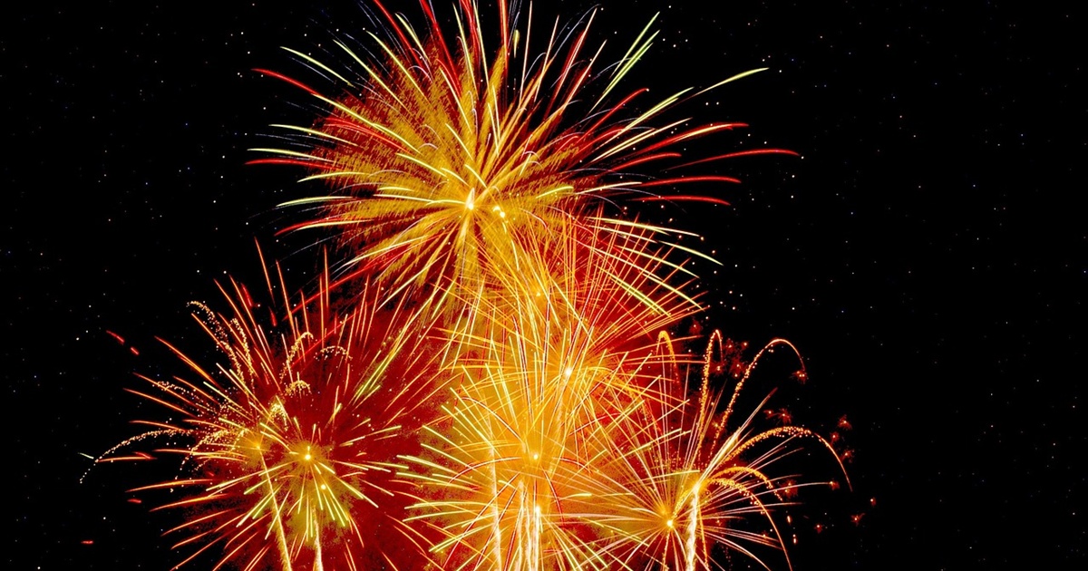 デンパーク夏の「イルミ×花火」ショー